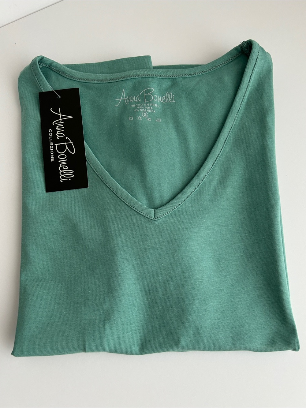 Peruvian Pima Cotton Women’s V-Neck T-Shirt - Small green color